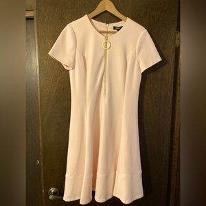 DKNY NWT size 10 pink dress with a closed gold zipper in front